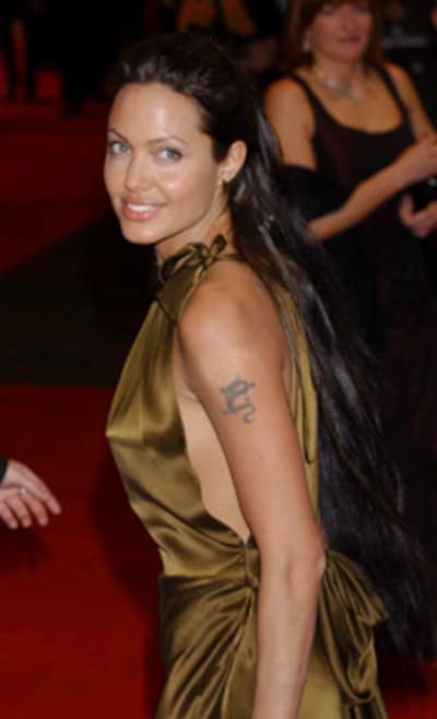 Roban el vestido valorado en 4.500 euros que Angelina Jolie iba a lucir en los Oscar