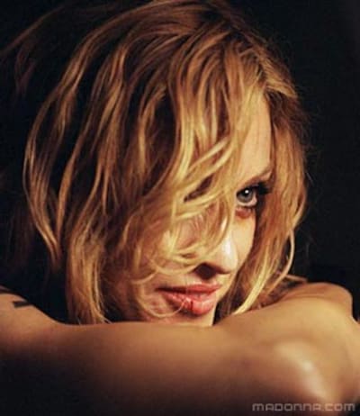 Madonna retira su nuevo vídeo musical, 'American Life', acusado de controvertido y violento