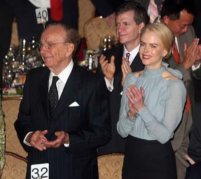 Nicole Kidman sigue luciendo su supuesto 'anillo de compromiso'