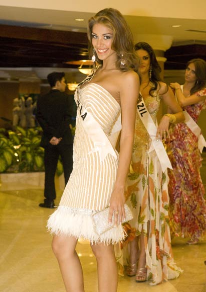 Dayana Mendoza, Miss Universo 2008, confiesa que fue víctima de un secuestro