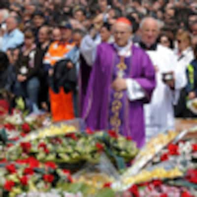 Multitudinario funeral para despedir a las víctimas del terremoto en Italia