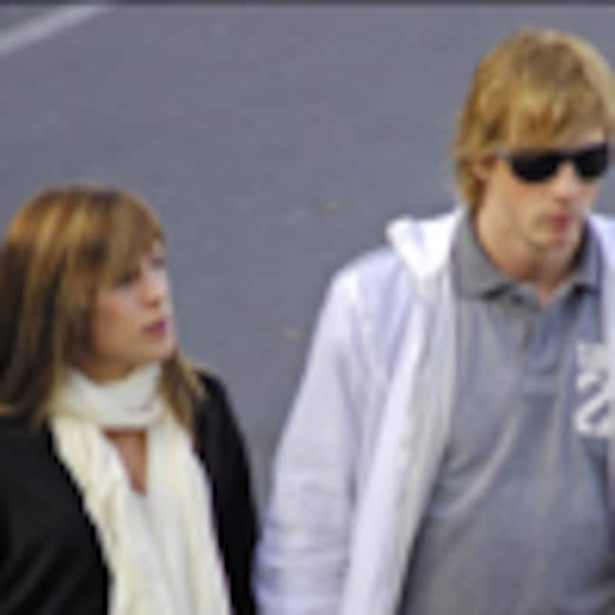 Olalla, novia de Fernando Torres, contrajo matrimonio vestida de rojo