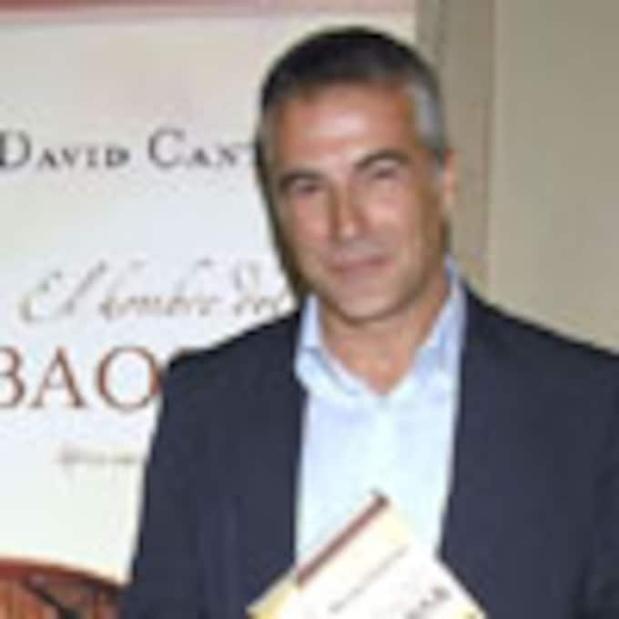 Entrevistamos a David Cantero: El presentador de los informativos de La 1 publica su segunda novela