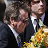 Familiares y amigos despiden a Farrah Fawcett en un emotivo y cariñoso funeral