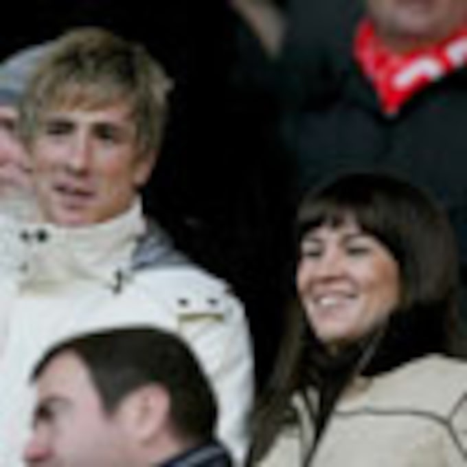 El futbolista Fernando Torres y su esposa, Olalla Domínguez, han sido padres por primera vez