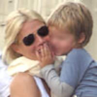 Gwyneth Paltrow, junto a sus hijos Apple y Moses, en Barcelona para ver actuar a su marido, Chris Martin