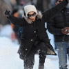Sarah Jessica Parker, risas y travesuras en la nieve junto a su marido y su hijo
