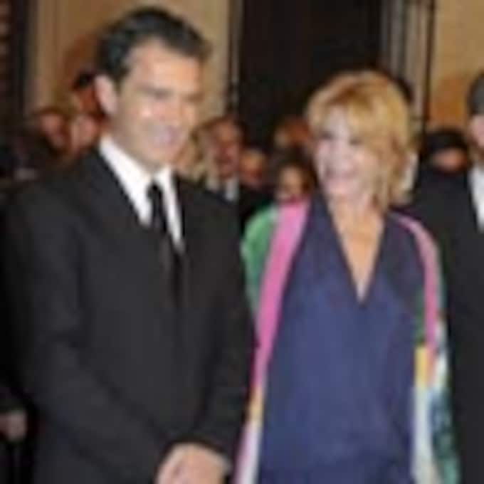 Antonio Banderas y Estrella Morente, los primeros visitantes del museo Thyssen de Málaga