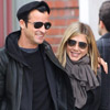 Muy conjuntados y con gafas de sol, el 'camuflaje' de Jennifer Aniston y Justin Theroux para pasar desapercibidos en Manhattan