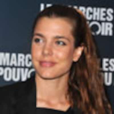 Carlota Casiraghi irradia encanto y belleza en el estreno en París de la película de George Clooney