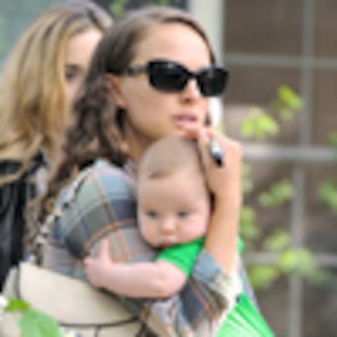Natalie Portman nos presenta a su adorable hijo de cuatro meses, Aleph