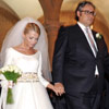 El escritor Juan Manuel de Prada se casa con su compañera de programa María Cárcaba, en una ceremonia íntima