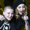 Rocco, el hijo de Madonna y Guy Ritchie, un bailarín más en el concierto de su madre en Tel Aviv