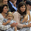 ¡Bien hecho papi! Roger Federer celebra el triunfo en Wimbledon con sus tres 'chicas'