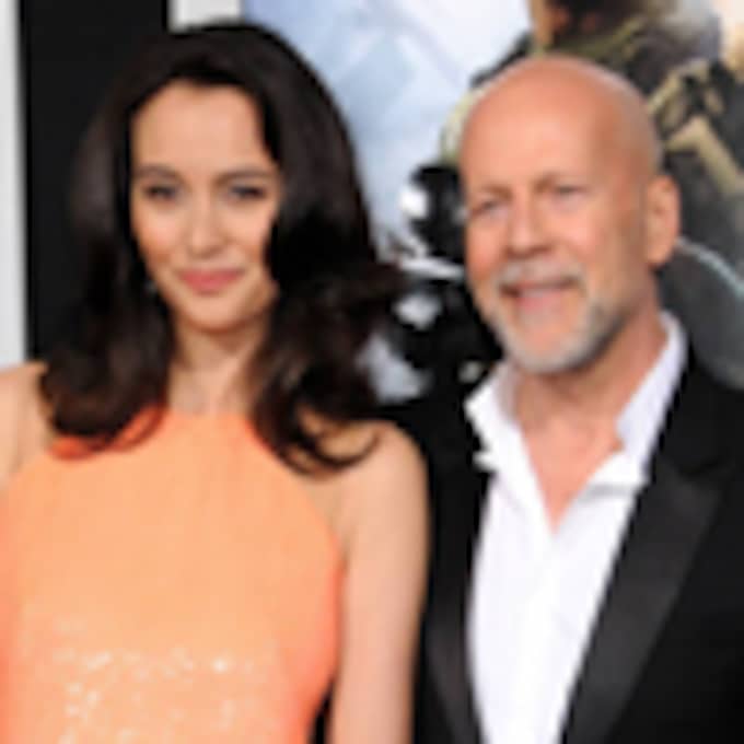 Bruce Willis es feliz al lado de todas sus 'chicas' y su nuevo 'yerno'
