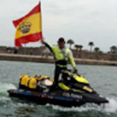 Álvaro de Marichalar supera un nuevo reto a bordo de su moto acuática y se lo dedica al fallecido Íñigo de Arteaga