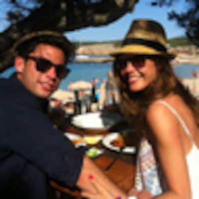 Jessica Bueno y Jota Peleteiro, días de amor y relax en Ibiza