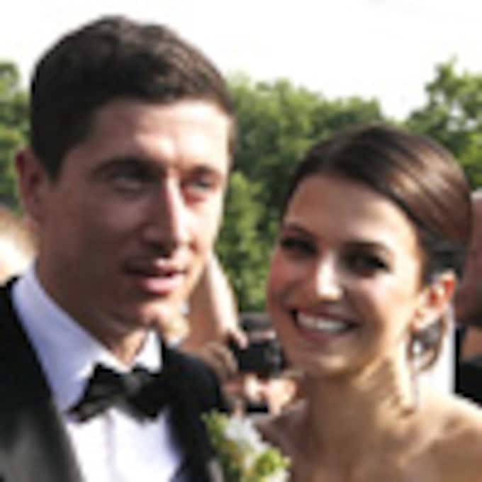 Lewandowski, jugador del Borussia Dortmund, se casa con la karateca Anna Stachurska
