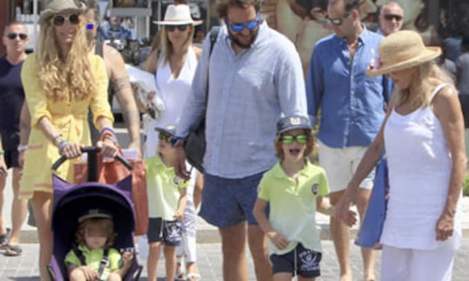 Los Thyssen, una familia unida y feliz en Ibiza