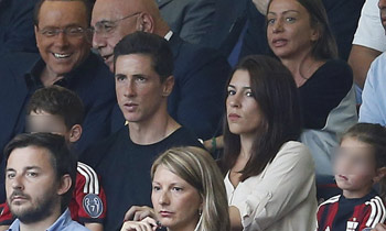 Fernando Torres, con su mujer y sus hijos, ya ha empezado su nueva vida 'a la italiana'