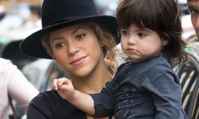 Shakira, feliz y dulce espera junto a su hijo Milan