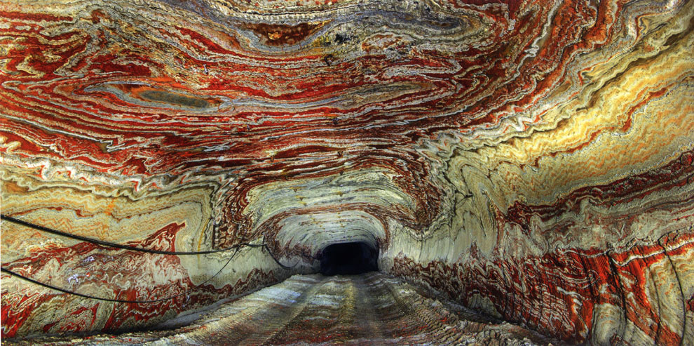 La increíble policromía de una mina de sal abandonada