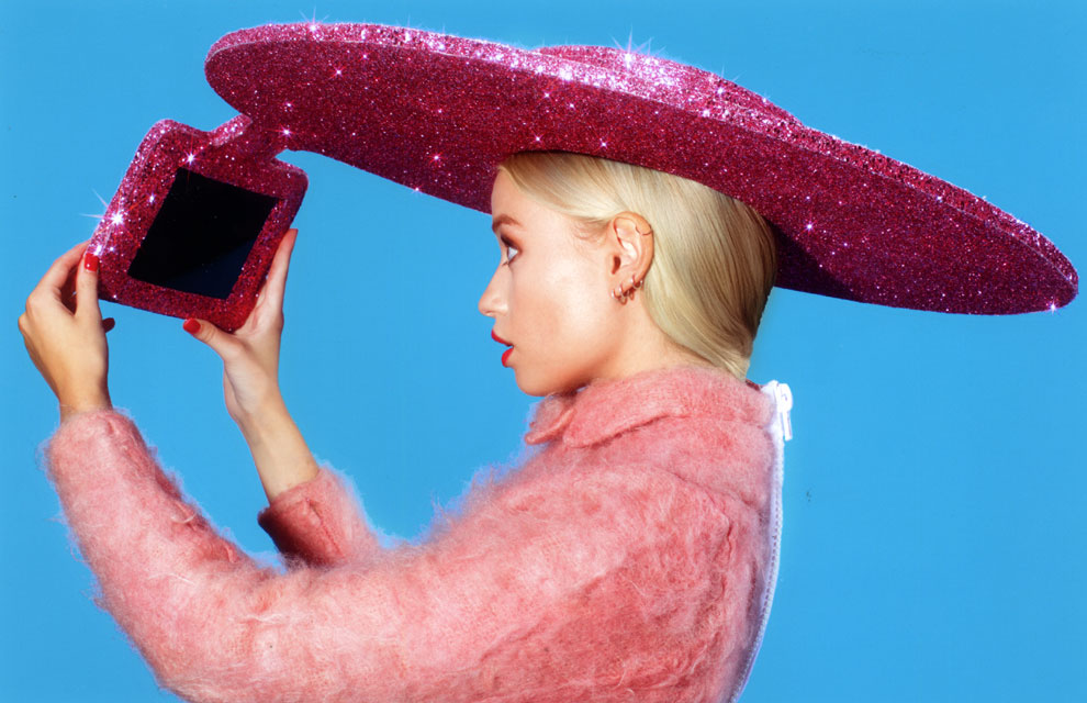 El primer sombrero para 'selfies'