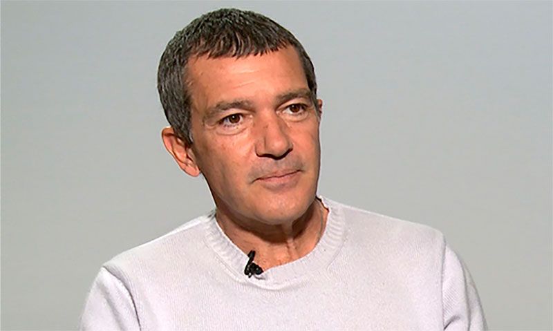 Antonio Banderas: 'Con Stella hablo a diario y con mis otros hijos también. La familia no ha muerto, ni muchísimo menos'