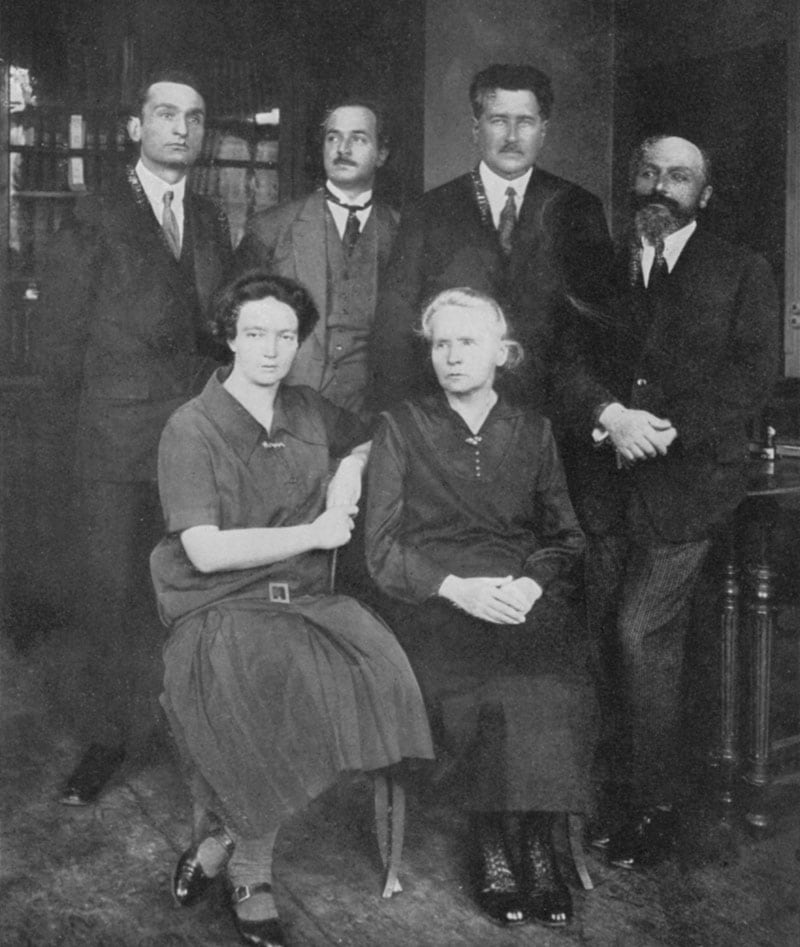 Marie Y Pierre Curie Unidos Por La Ciencia