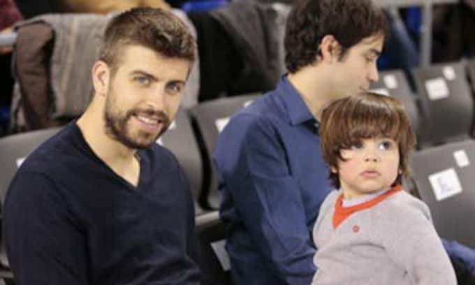 Milan, al baloncesto con papá, mientras Shakira se da un capricho