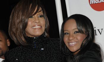 Fracasa el intento de despertar a Bobbi Kristina, hija de Whitney Houston, que lleva casi un mes en coma