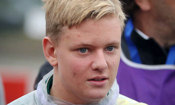 Mick, hijo de Michael Schumacher, hereda la pasión por la velocidad de su padre y ficha para participar en la Fórmula 4