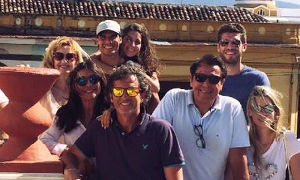 Su novia, sus padres, su hermana... 'el equipo' de Rafa Nadal durante sus vacaciones en Nicaragua