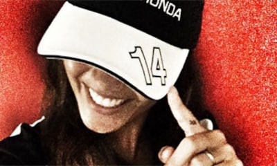 Lara Álvarez, enganchada a la Fórmula 1 desde Honduras: 'Yo soy de Alonso, voy con el mejor del mundo'