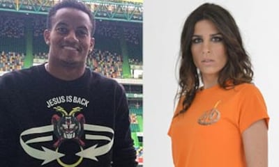 El futbolista André Carrillo, del Sporting de Lisboa, consuela a su novia Suhaila, tras su expulsión de 'Supervivientes'