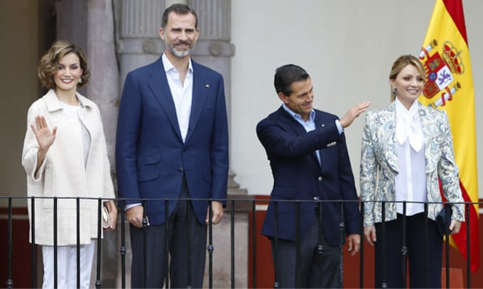 Así fue el incómodo momento entre el Presidente mexicano y su esposa durante la vista de los Reyes