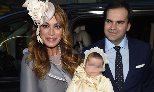 Gema Ruiz y Juan Díaz celebran el bautizo de su hija Julieta