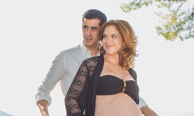 En ¡HOLA!, Víctor Janeiro y Beatriz Trapote, a punto de convertirse en padres por primera vez