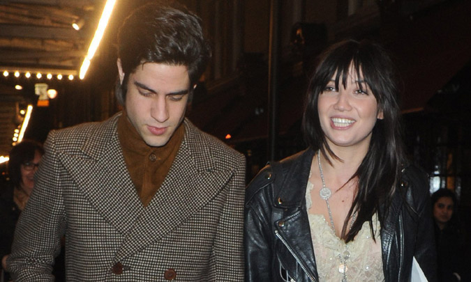 El viudo de Peaches Geldof y Daisy Lowe hacen oficial su relación