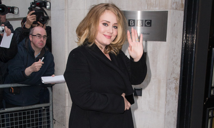 Adele se sincera: la maternidad, su lado más romántico y su pérdida de peso