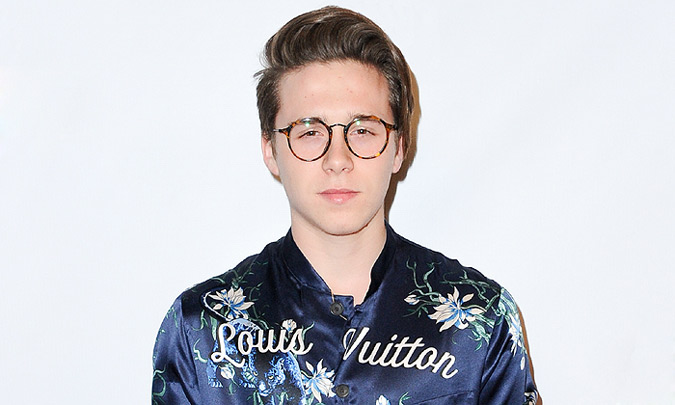 ¡Alerta chicas! Brooklyn Beckham rompe las reglas de la moda 