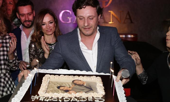 Marta González, Terelu Campos, Sonia Ferrer... brindan con Juan Peña por su cumpleaños