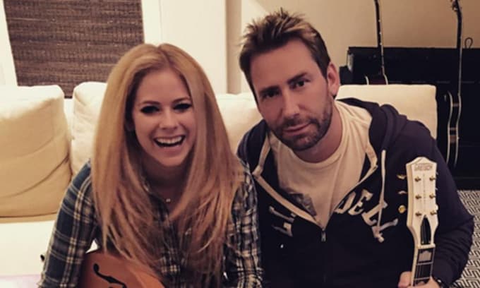 ¿Reconciliación a la vista? Avril Lavigne, feliz al lado de Chad Kroeger, el mejor apoyo durante su enfermedad