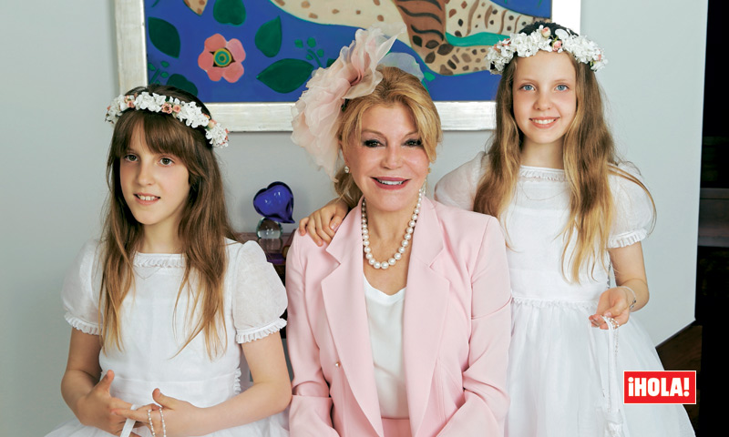 Fotografías exclusivas en ¡HOLA!, vivimos con la Baronesa Thyssen la comunión de sus hijas