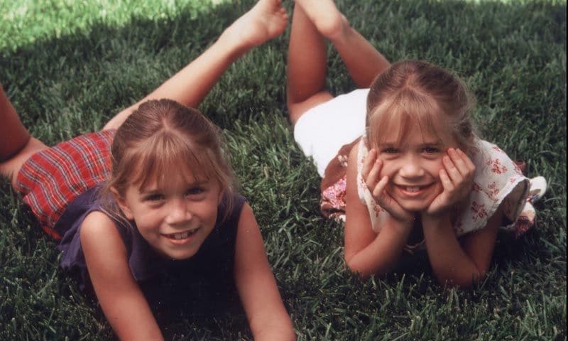 Foto a foto: Mary-Kate y Ashley Olsen cumplen 30 años ¡Así han crecido las gemelas más famosas de la tele!