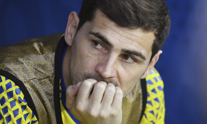 Iker Casillas, de nuevo en el centro de todas las miradas