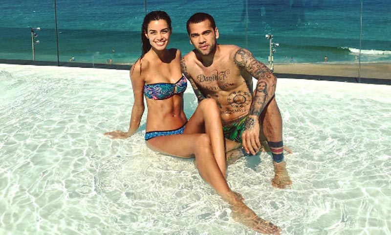 Las románticas vacaciones de Dani Alves y Joana Sanz