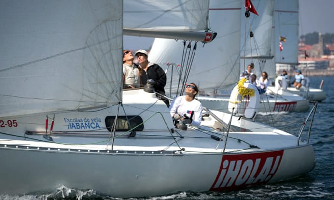 El rey Juan Carlos navega en el Trofeo Príncipe de Asturias