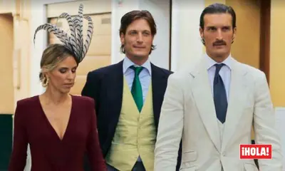 Los Duques de Feria, 'glamour' y estilo 'Gran Gatsby' en la boda de su primo, Javier Abascal