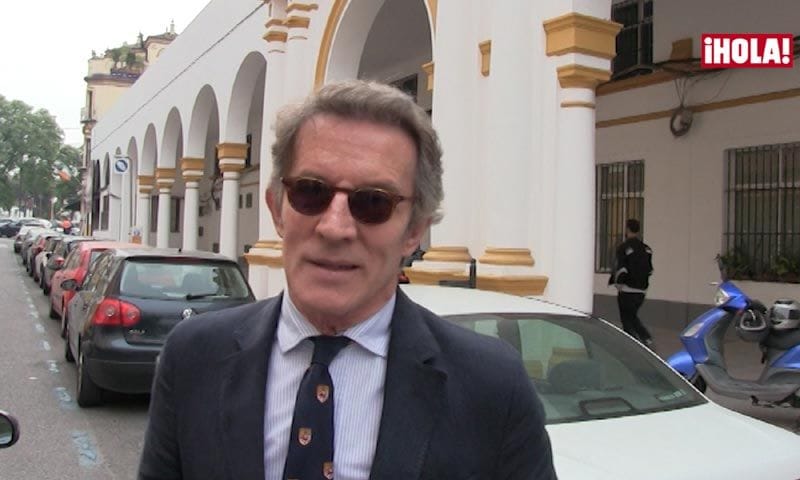 Alfonso Diez se reúne con sus amigos en la capital hispalense: 'No me despido ni de mis amistades ni de Sevilla'